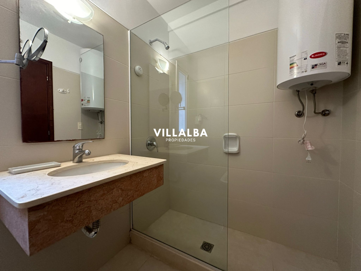 Apartamento ID.3796 - Apartamento en Venta, 2 dormitorios, Punta del Este.