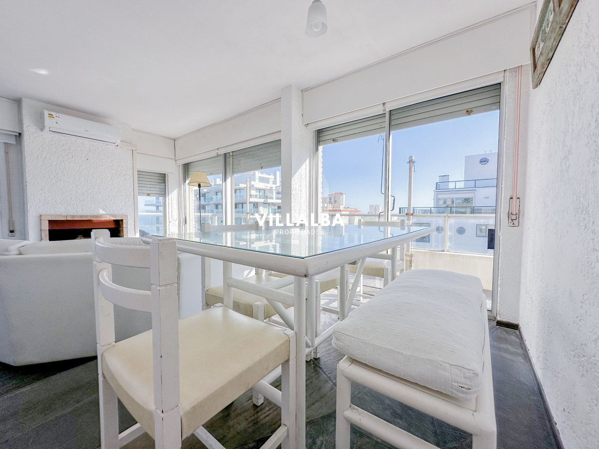 Apartamento ID.3661 - Penthouse en venta en Peninsula, 3 dormitorios, 3 baños, garaje