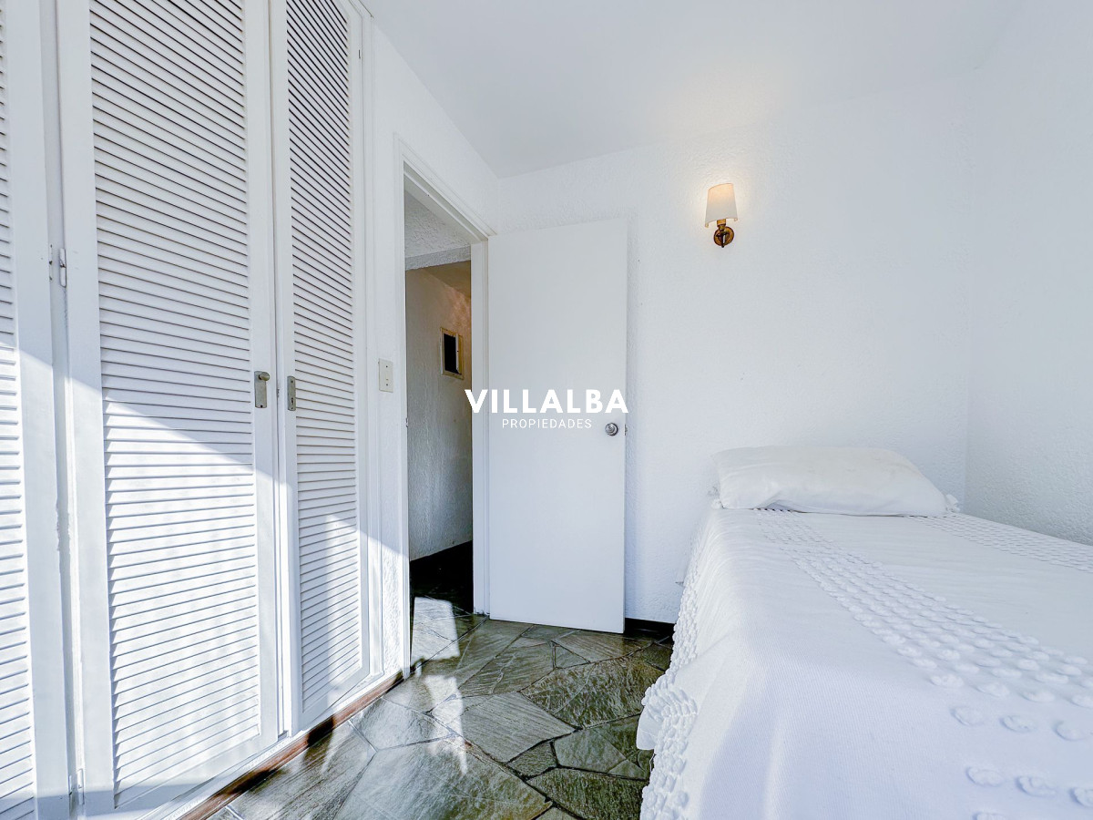 Apartamento ID.3661 - Penthouse en venta en Peninsula, 3 dormitorios, 3 baños, garaje