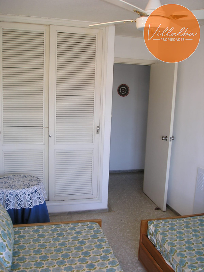 Apartamento ID.3491 - Apartamento en venta de 3 dormitorios en Punta del Este.-