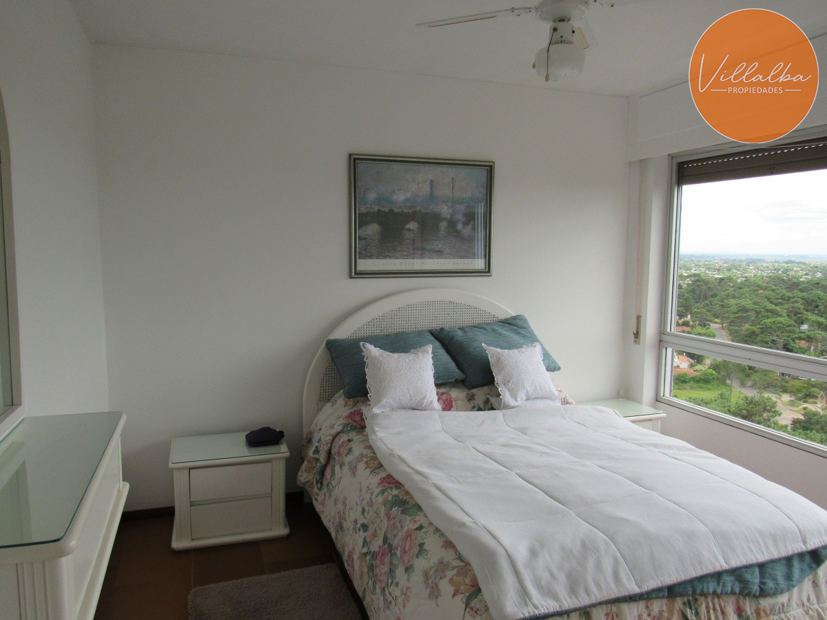Apartamento ID.3602 - Venta de apartamento de dos dormitorios en Punta del Este