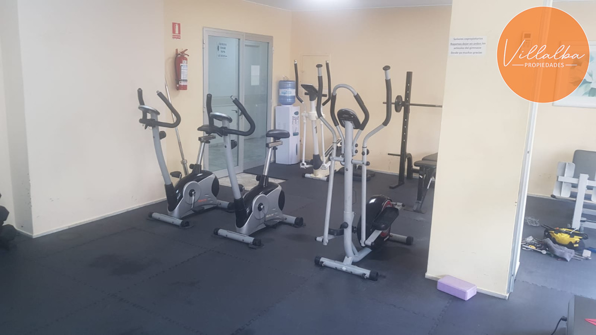Apartamento ID.3491 - Apartamento en venta de 3 dormitorios en Punta del Este.-