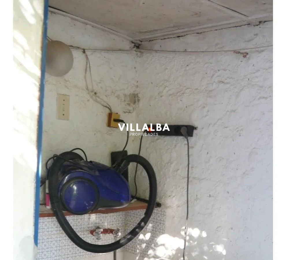 Apartamento ID.3840 - Casa en venta de dos dormitorio y dependencia en Punta del Este