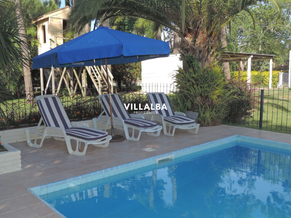 Casa ID.3581 - VENDO CASA DE 5 DORMITORIOS EN PUNTA DEL ESTE