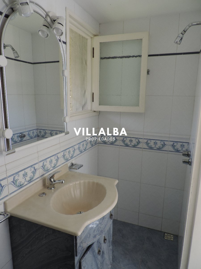 Casa ID.3581 - VENDO CASA DE 5 DORMITORIOS EN PUNTA DEL ESTE