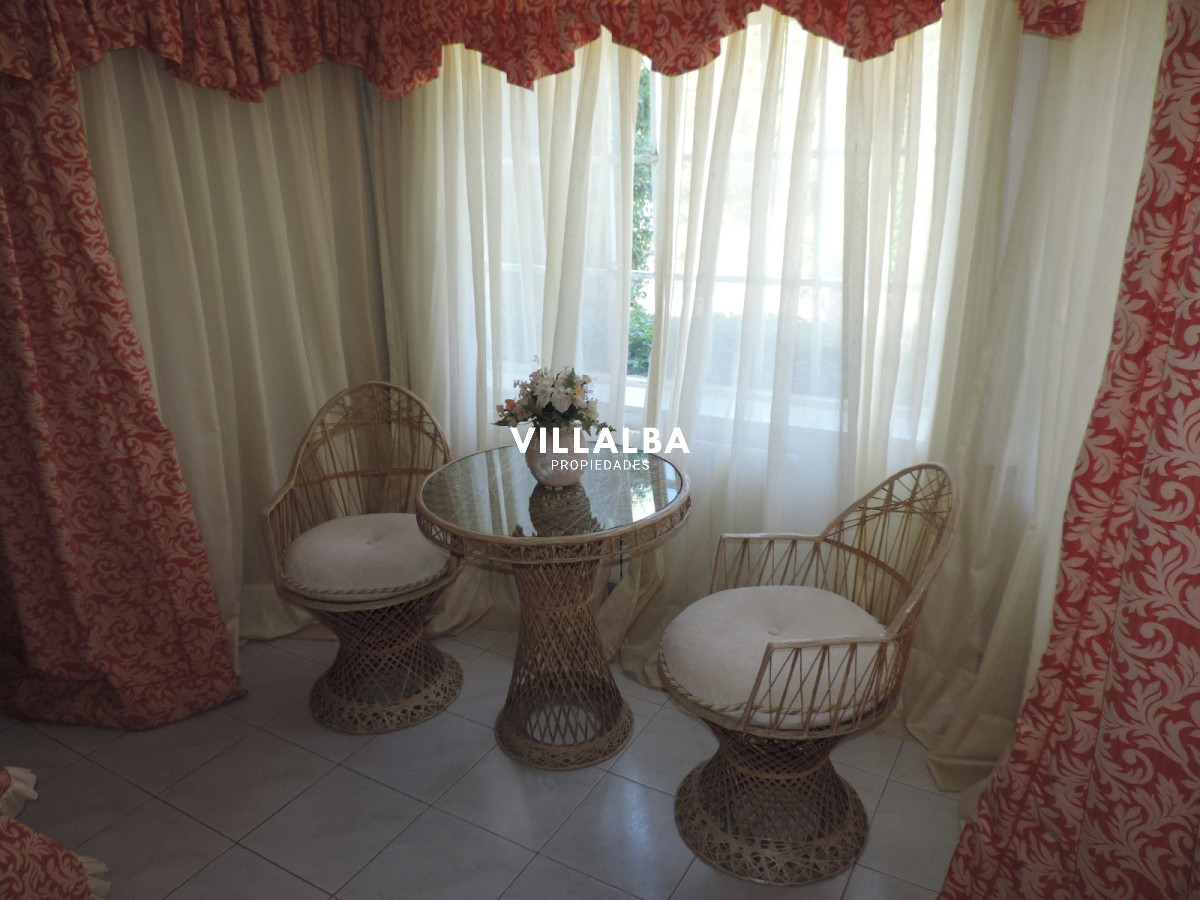 Casa ID.3581 - VENDO CASA DE 5 DORMITORIOS EN PUNTA DEL ESTE