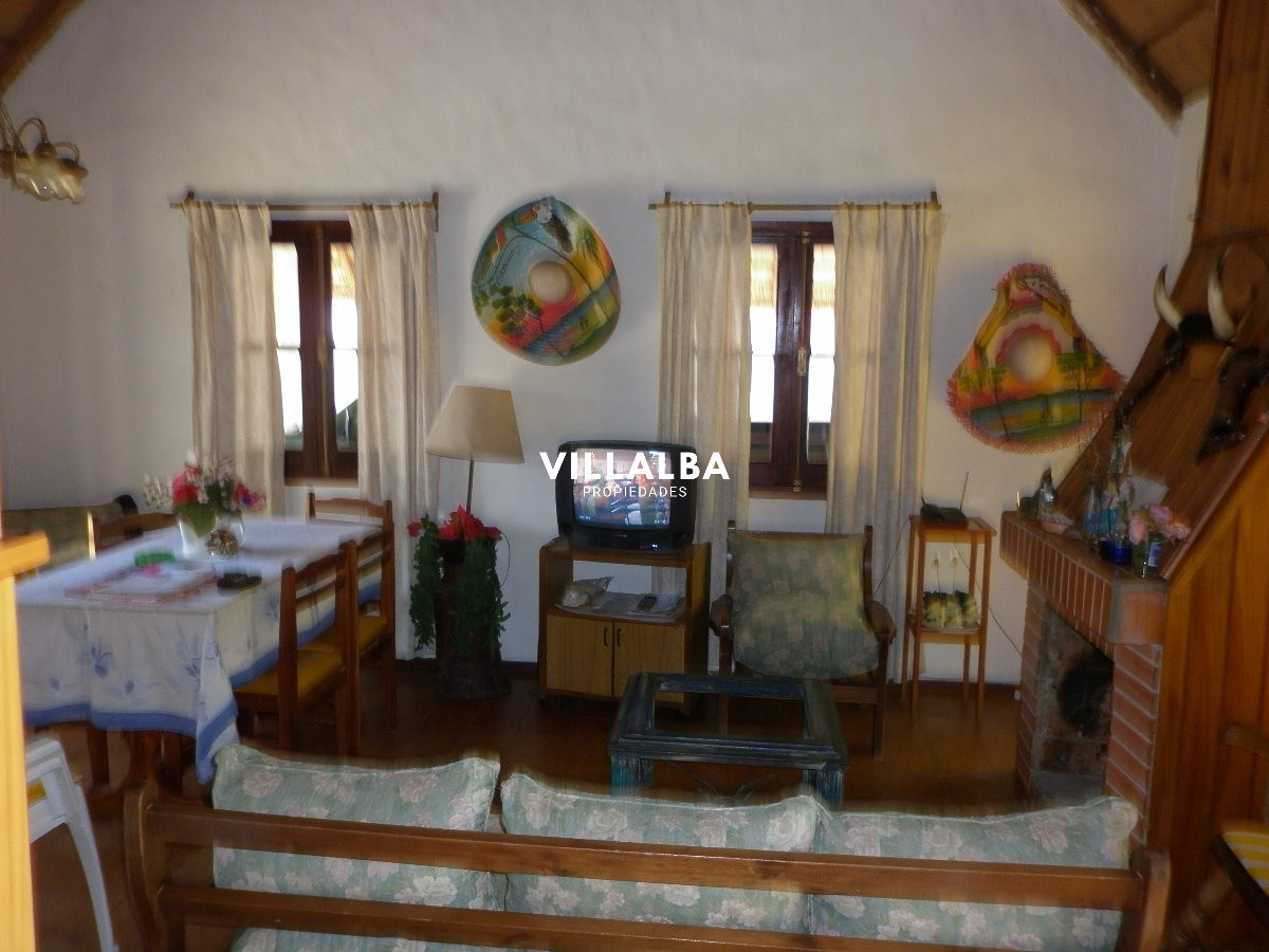 Apartamento ID.4128 - Venta de casa de 4 dormitorios en Maldonado