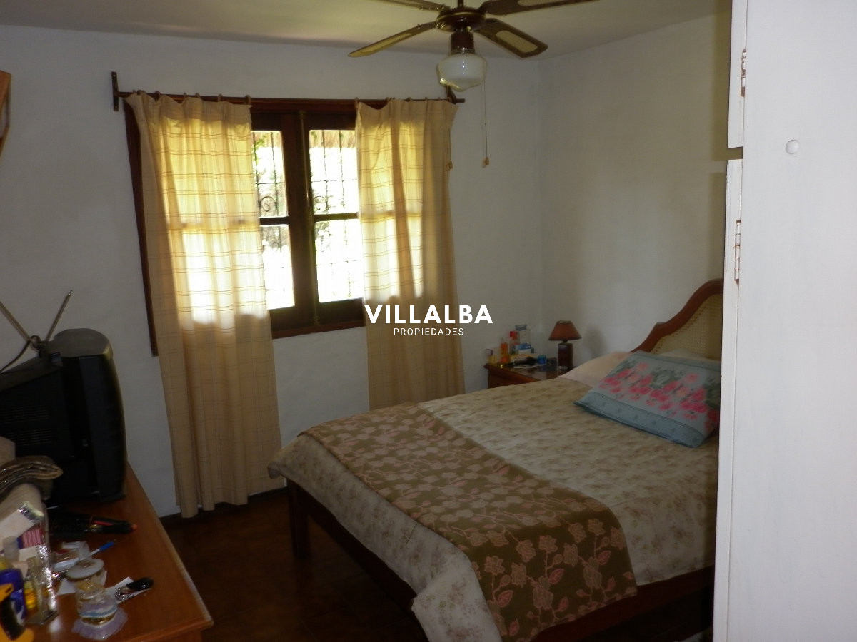 Apartamento ID.4128 - Venta de casa de 4 dormitorios en Maldonado