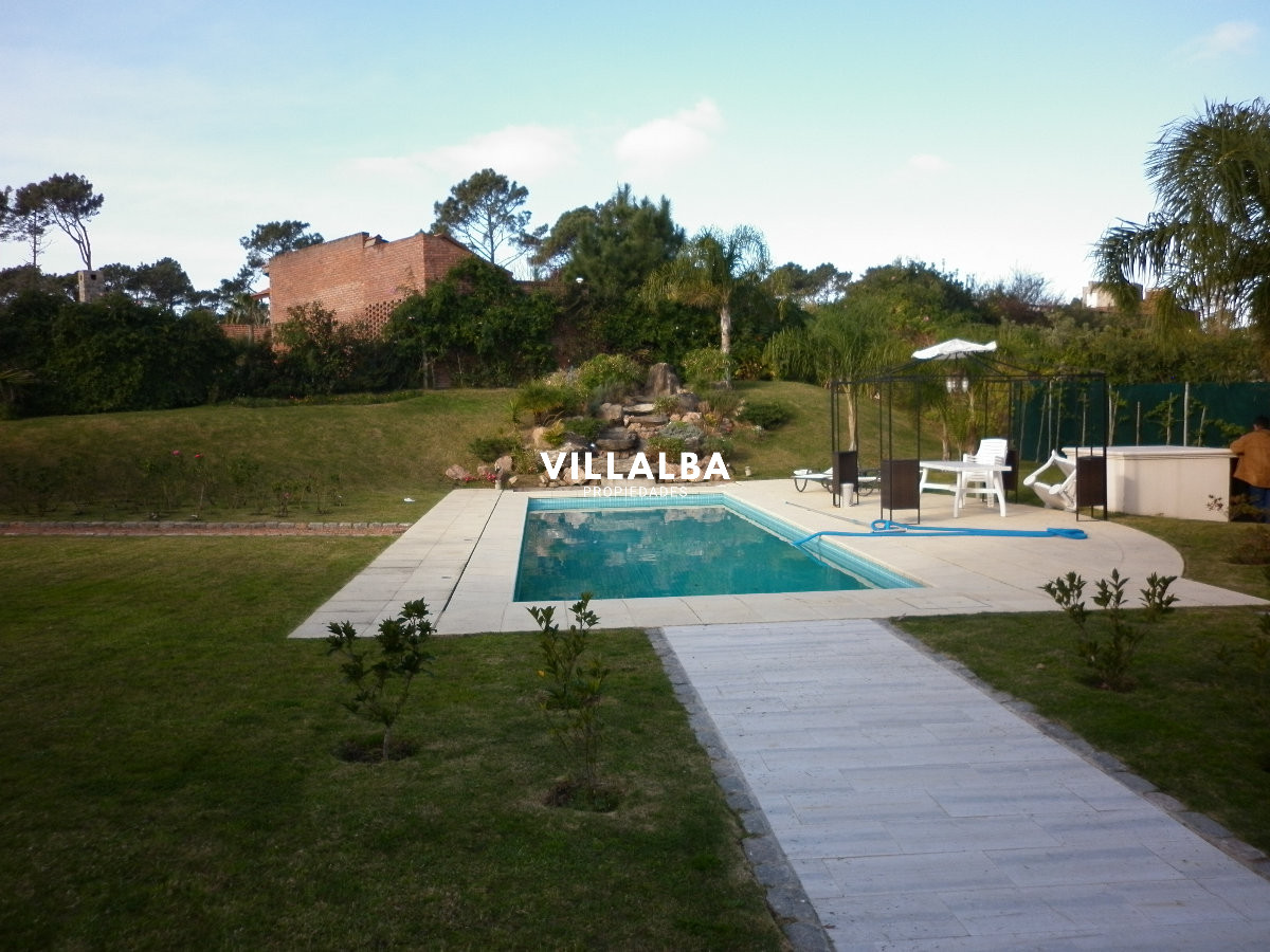 Casa ID.2857 - casa en venta en playa mansa