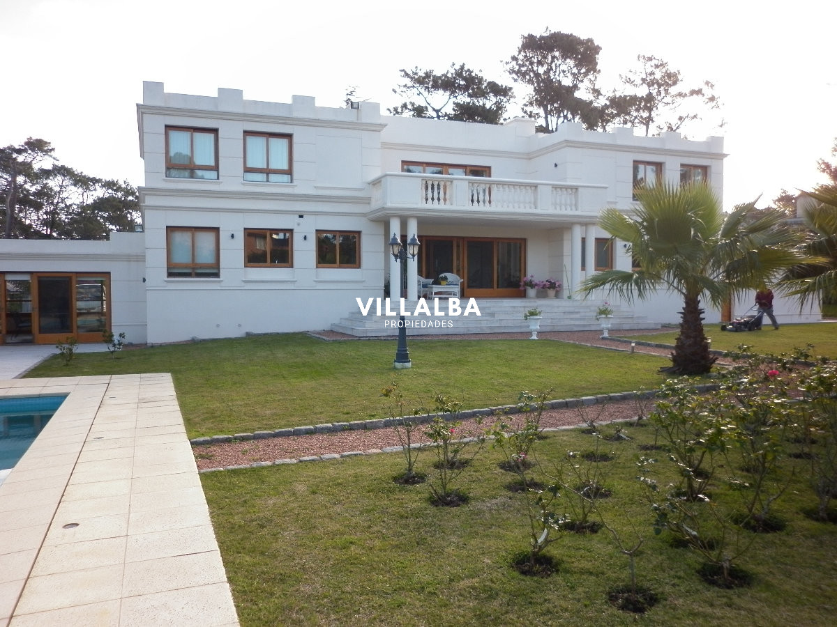 Casa ID.2857 - casa en venta en playa mansa