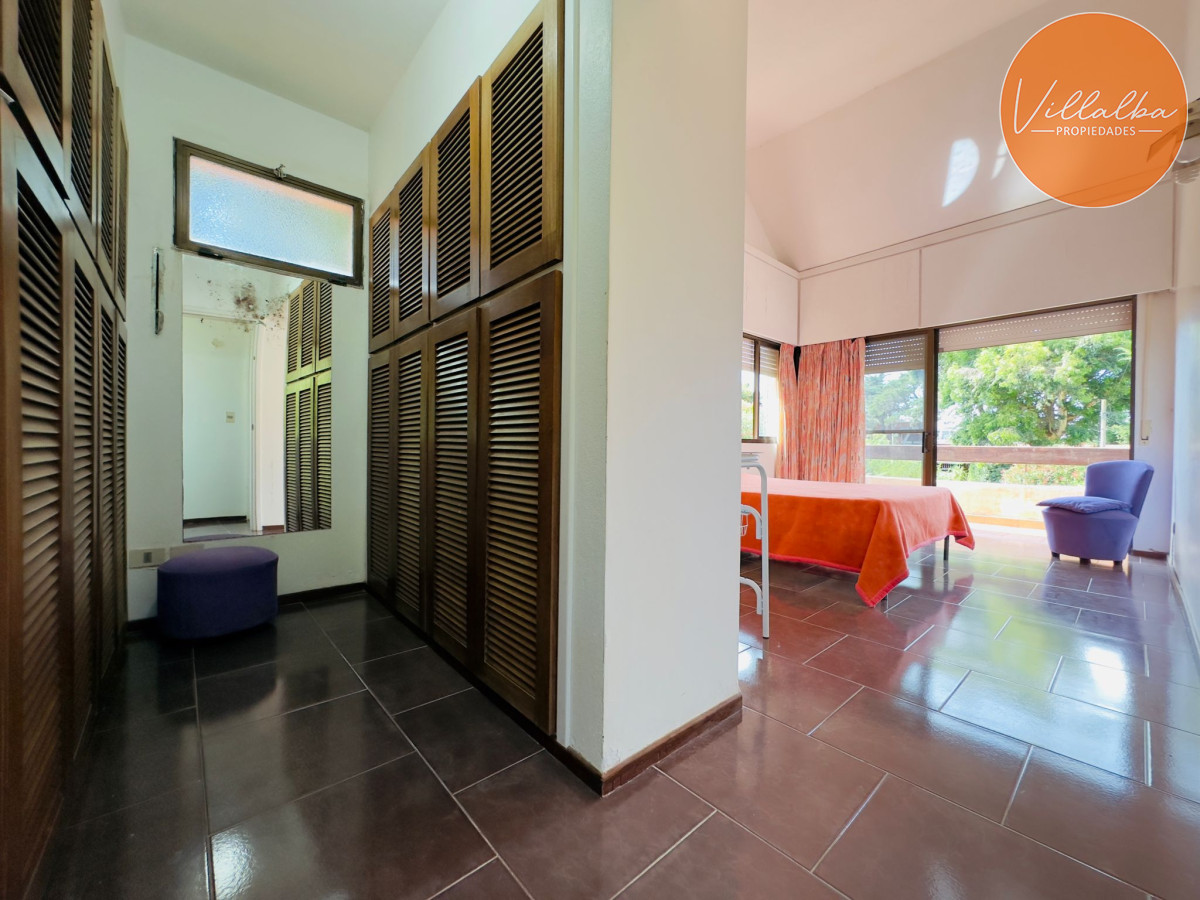 Apartamento ID.3194 - Casa en Venta, 5 dormitorios, 50 metros de la playa.