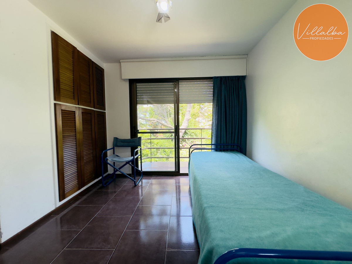 Apartamento ID.3194 - Casa en Venta, 5 dormitorios, 50 metros de la playa.