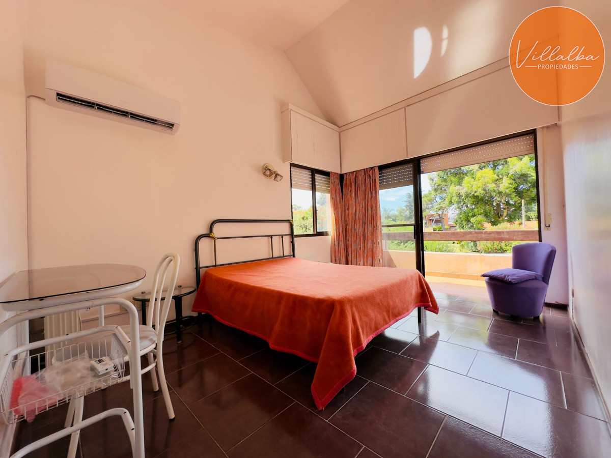 Apartamento ID.3194 - Casa en Venta, 5 dormitorios, 50 metros de la playa.