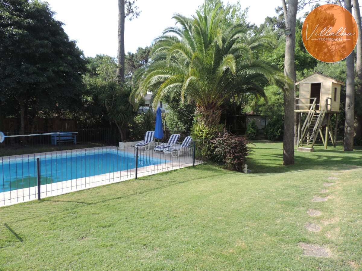 Casa ID.3581 - VENDO CASA DE 5 DORMITORIOS EN PUNTA DEL ESTE