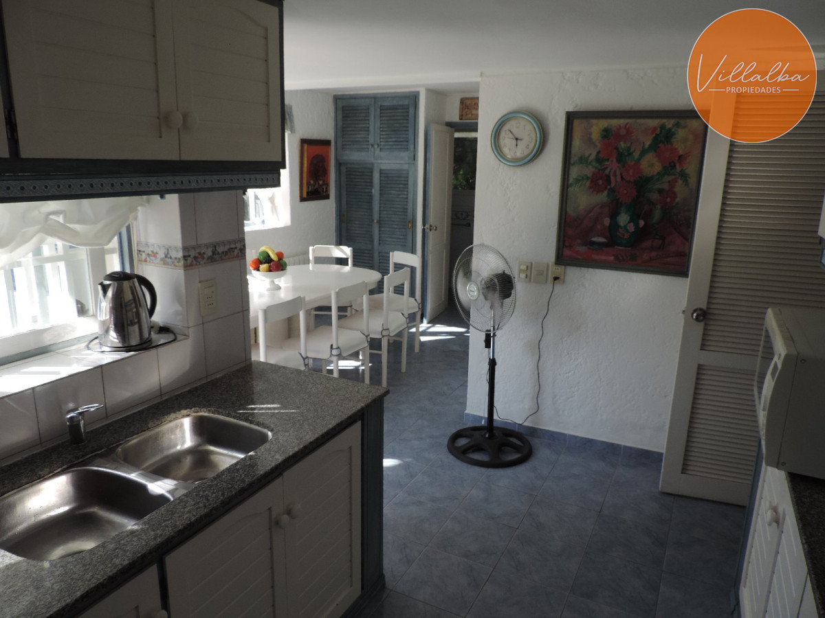 Casa ID.3581 - VENDO CASA DE 5 DORMITORIOS EN PUNTA DEL ESTE