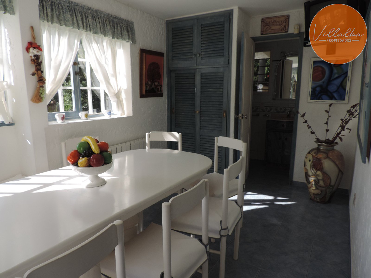 Casa ID.3581 - VENDO CASA DE 5 DORMITORIOS EN PUNTA DEL ESTE
