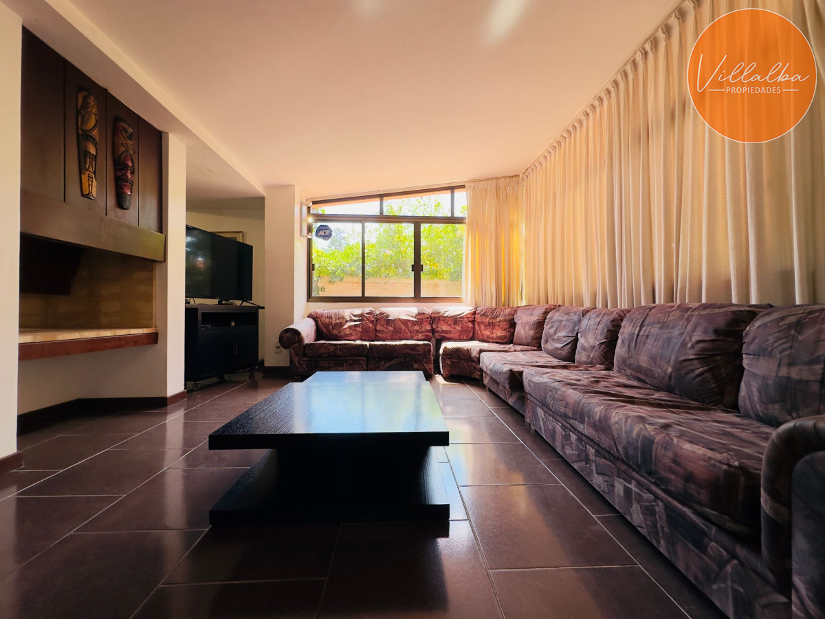 Apartamento ID.3194 - Casa en Venta, 5 dormitorios, 50 metros de la playa.