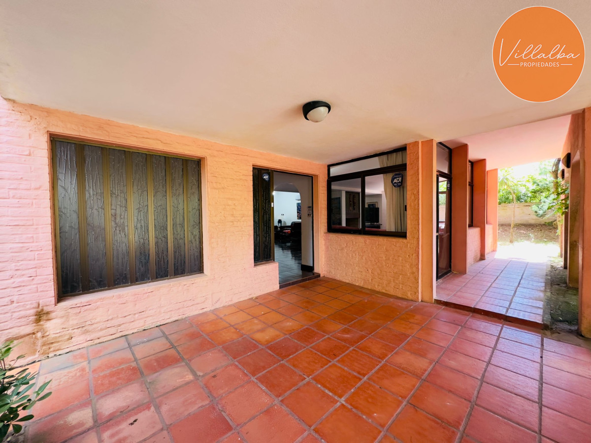 Apartamento ID.3194 - Casa en Venta, 5 dormitorios, 50 metros de la playa.