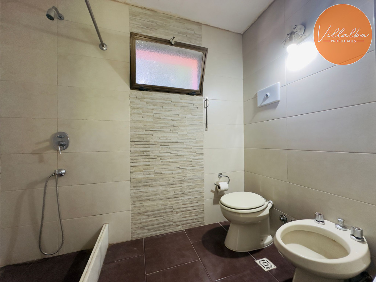 Apartamento ID.3194 - Casa en Venta, 5 dormitorios, 50 metros de la playa.