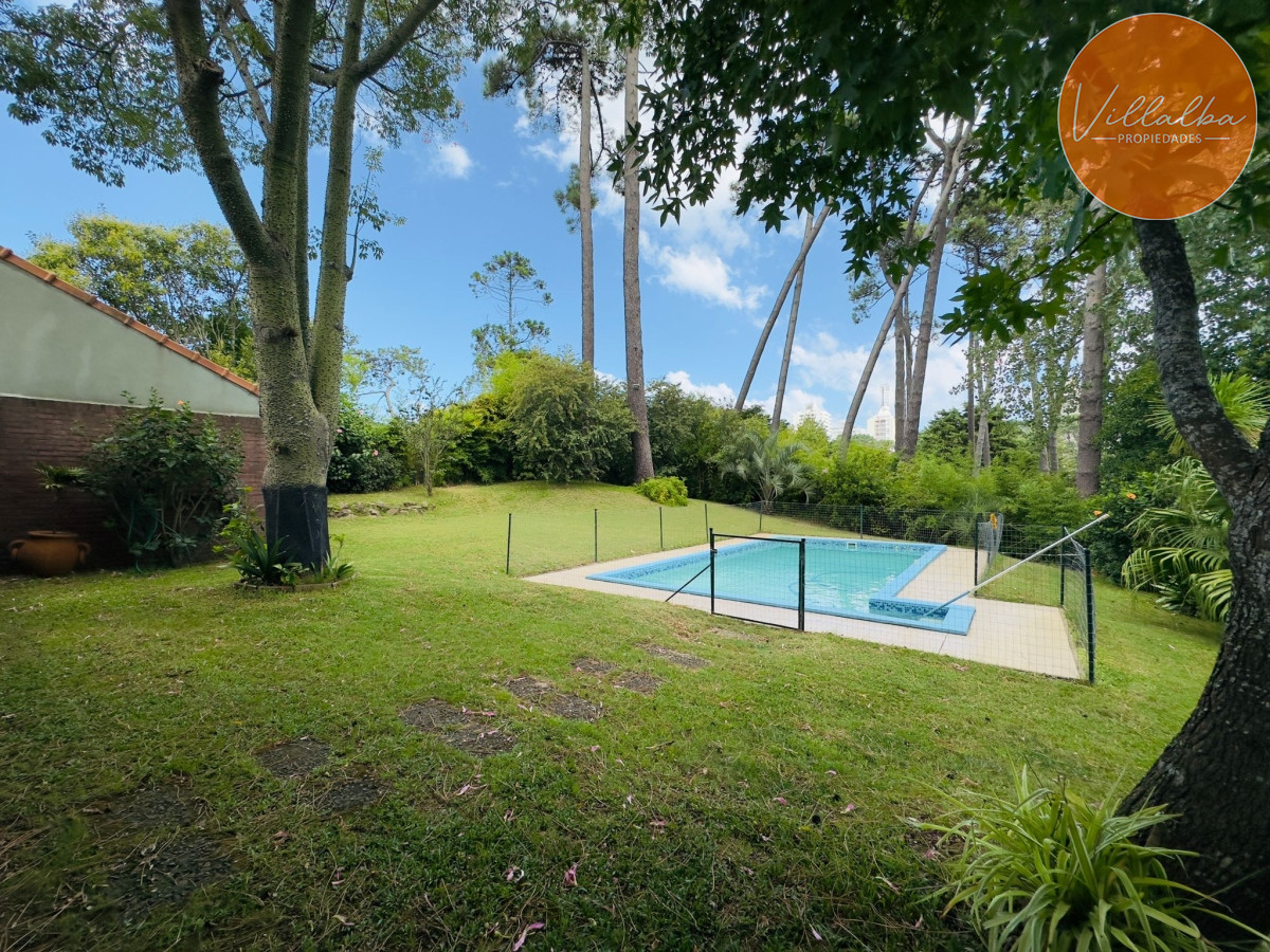 Casa ID.3215 - Casa en VENTA, 3 dormitorios, Punta del Este