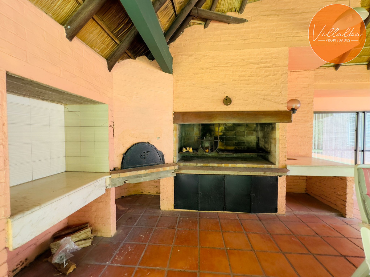 Apartamento ID.3194 - Casa en Venta, 5 dormitorios, 50 metros de la playa.