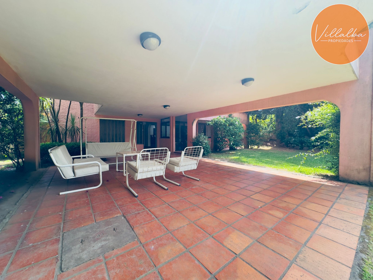 Apartamento ID.3194 - Casa en Venta, 5 dormitorios, 50 metros de la playa.