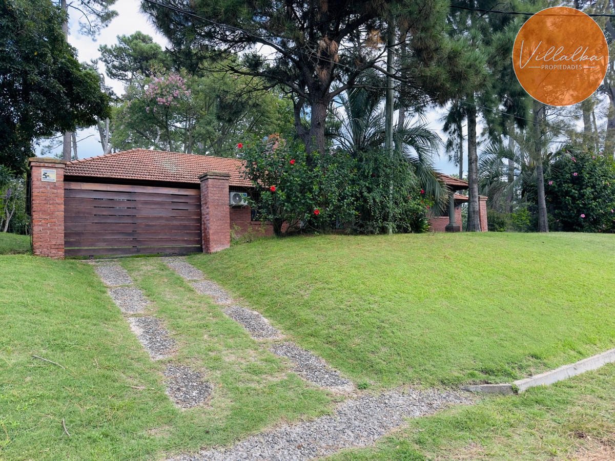Casa ID.3215 - Casa en VENTA, 3 dormitorios, Punta del Este