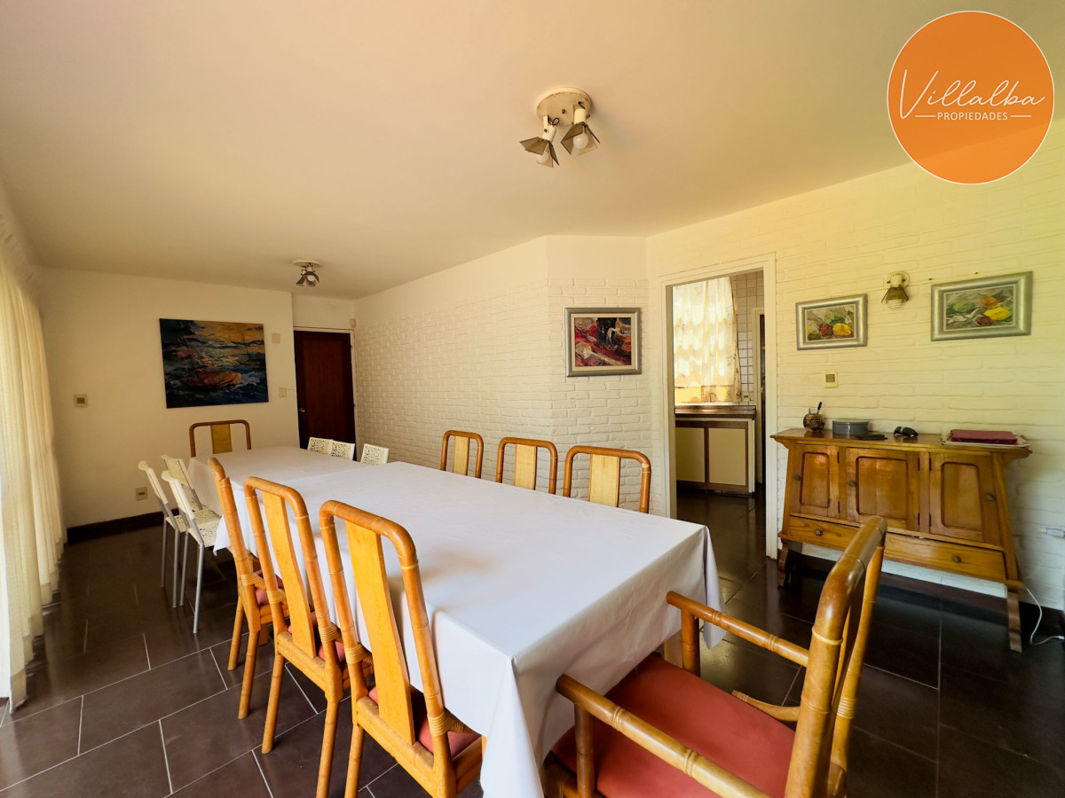 Apartamento ID.3194 - Casa en Venta, 5 dormitorios, 50 metros de la playa.