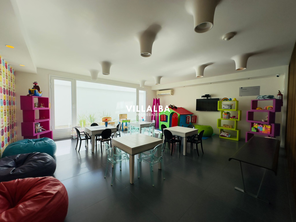 Apartamento ID.2939 - Penthouse en VENTA, 3 dormitorios en suite + Dependencia, vista 180°.