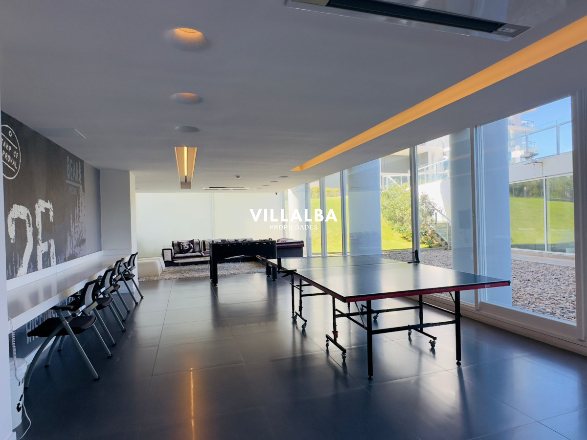 Apartamento ID.2939 - Penthouse en VENTA, 3 dormitorios en suite + Dependencia, vista 180°.