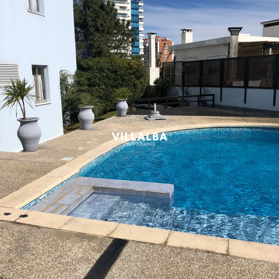 Apartamento ID.4000 -  Apartamento en Venta en Playa mansa Punta del Este