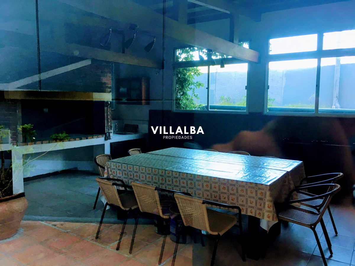 Apartamento ID.3879 - Alquiler y venta de apartamento de dos dormitorios en Punta del Este