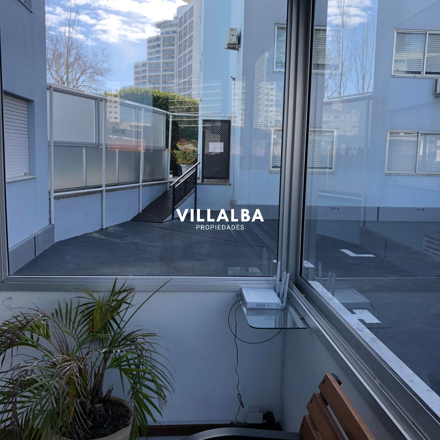 Apartamento ID.4000 -  Apartamento en Venta en Playa mansa Punta del Este