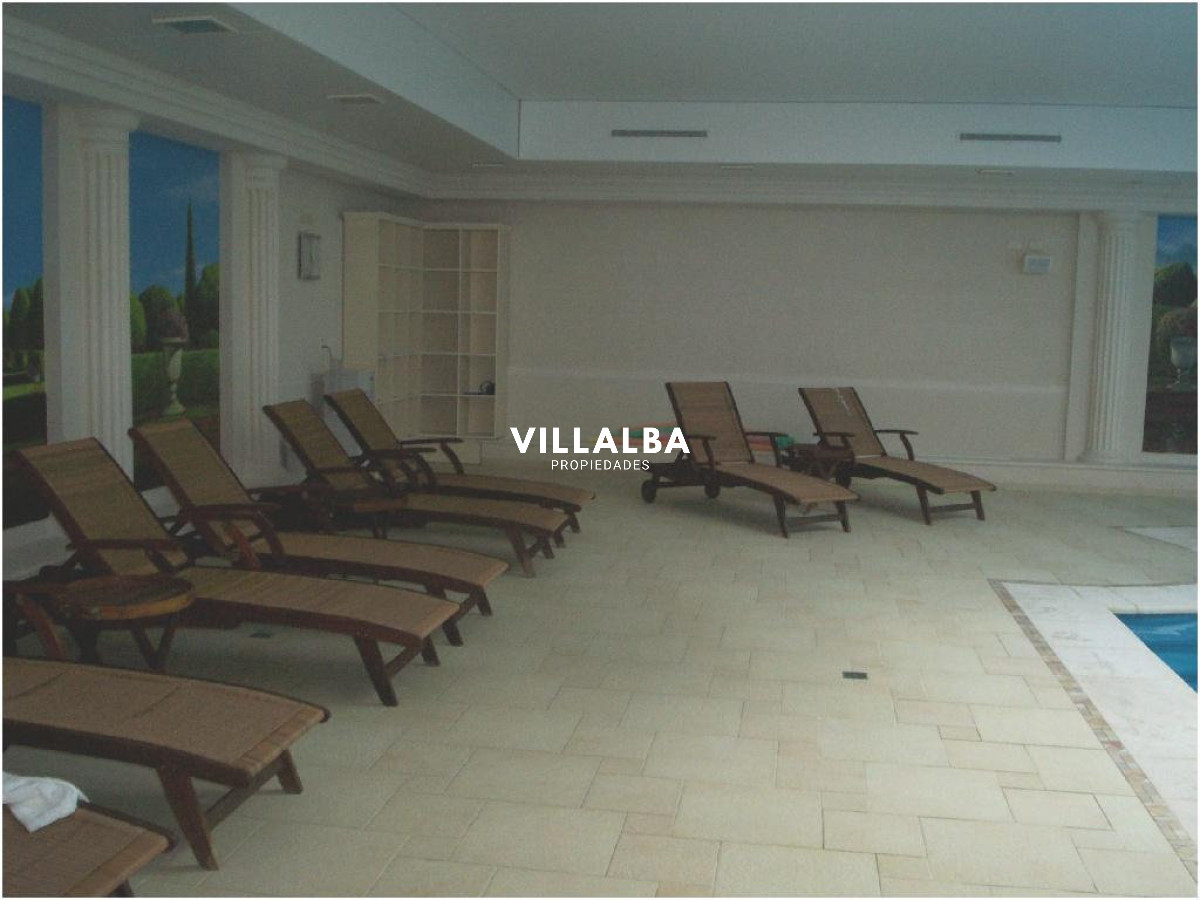 Apartamento ID.3842 - Apartamento en VENTA, 3 dormitorios en suite, Primera linea de la playa mansa.