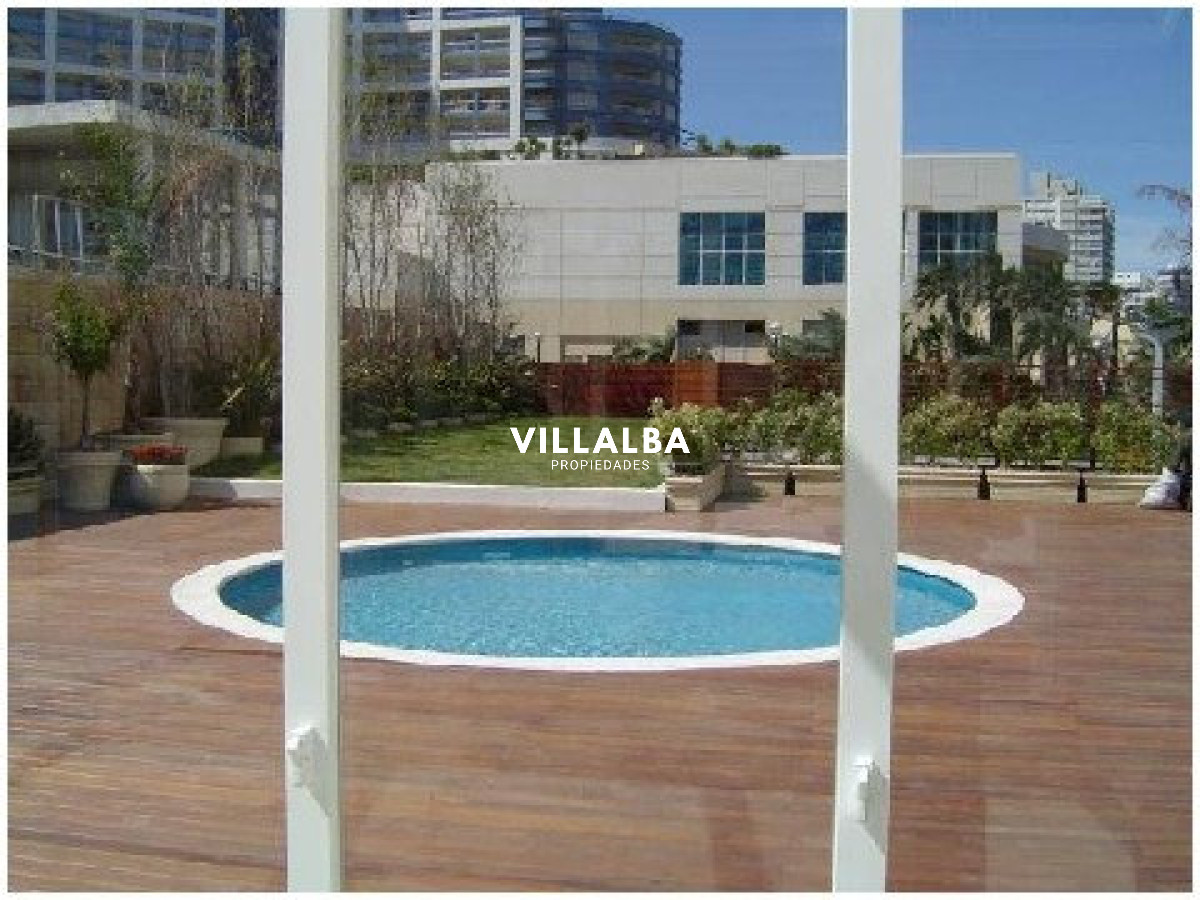 Apartamento ID.3842 - Apartamento en VENTA, 3 dormitorios en suite, Primera linea de la playa mansa.