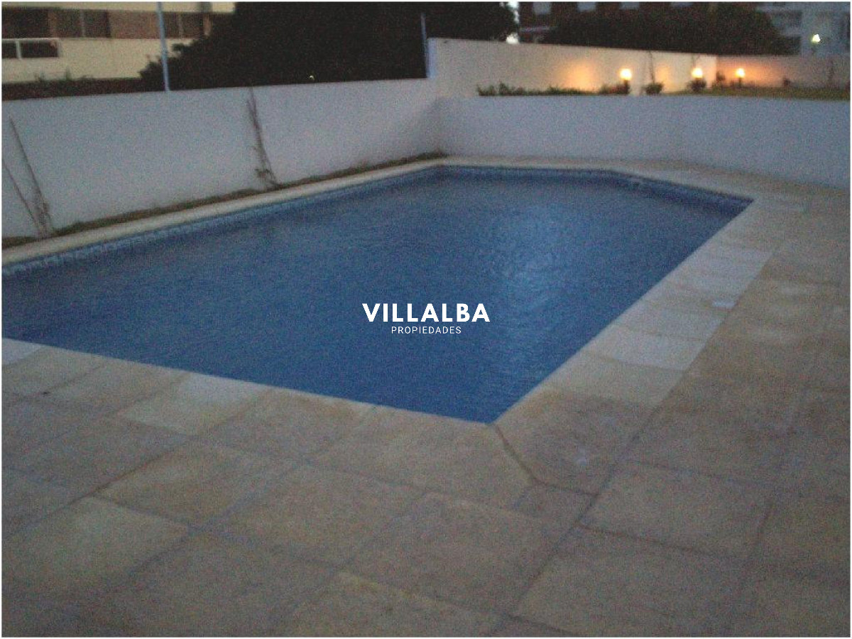 Apartamento ID.3924 - Alquiler y venta de apartamento de 3 dormitorios en Punta del Este