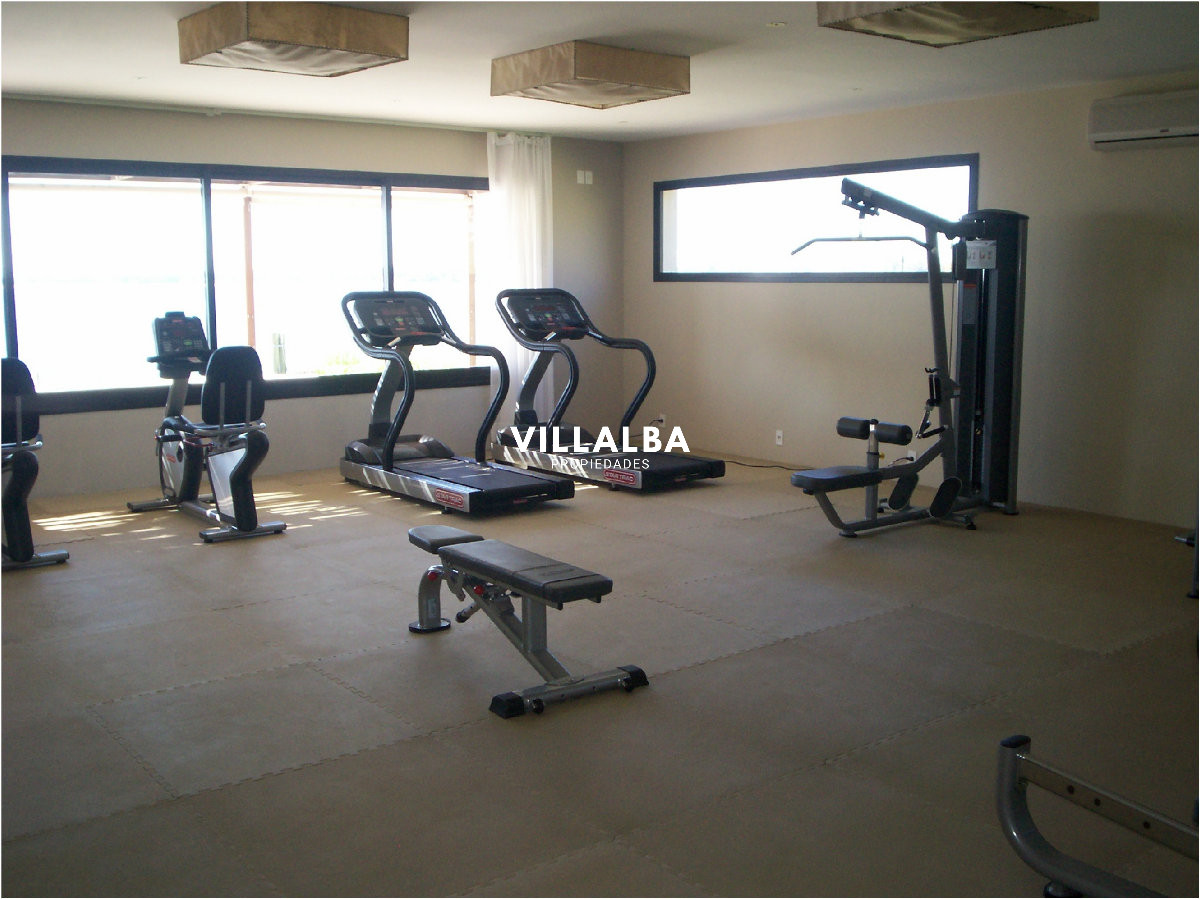 Apartamento ID.4285 - Apartamento en venta de dos dormitorios en Punta del Este