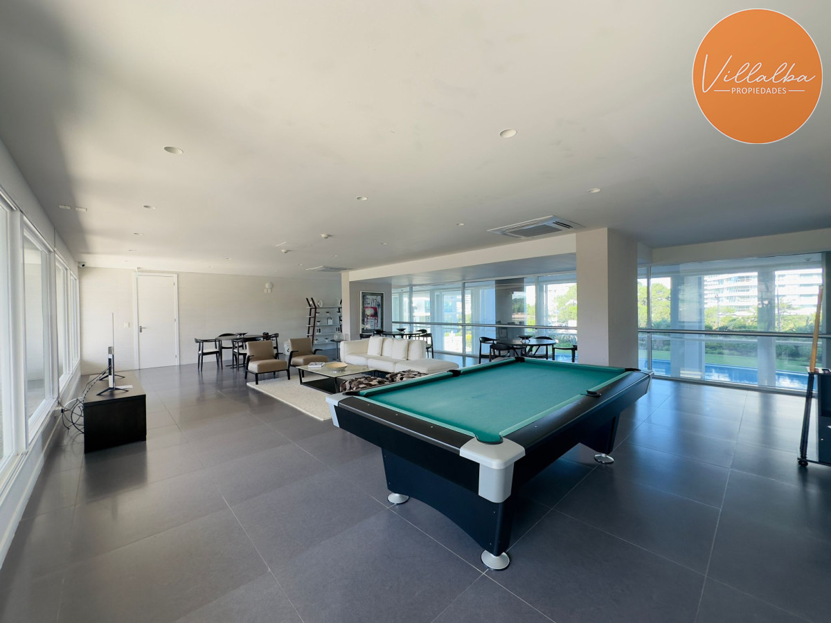 Apartamento ID.2939 - Penthouse en VENTA, 3 dormitorios en suite + Dependencia, vista 180°.