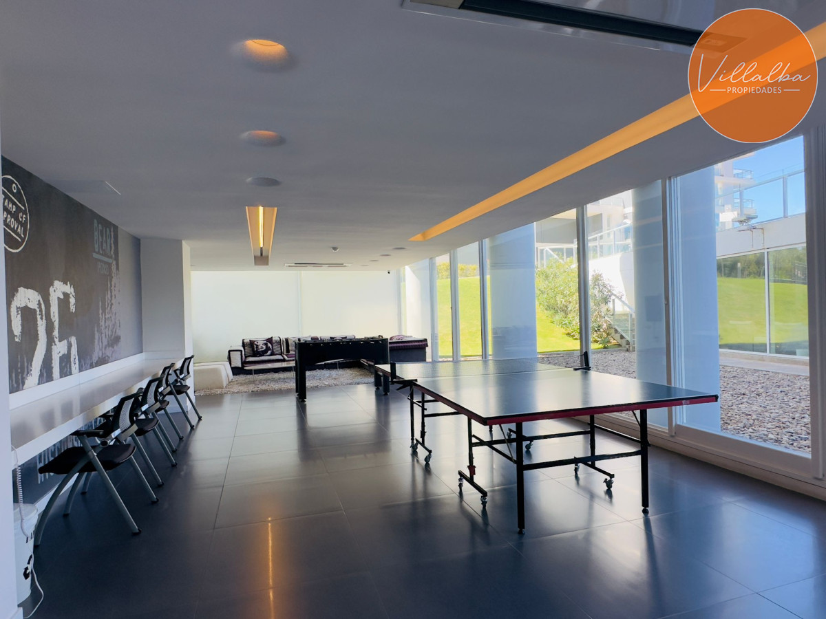 Apartamento ID.2939 - Penthouse en VENTA, 3 dormitorios en suite + Dependencia, vista 180°.