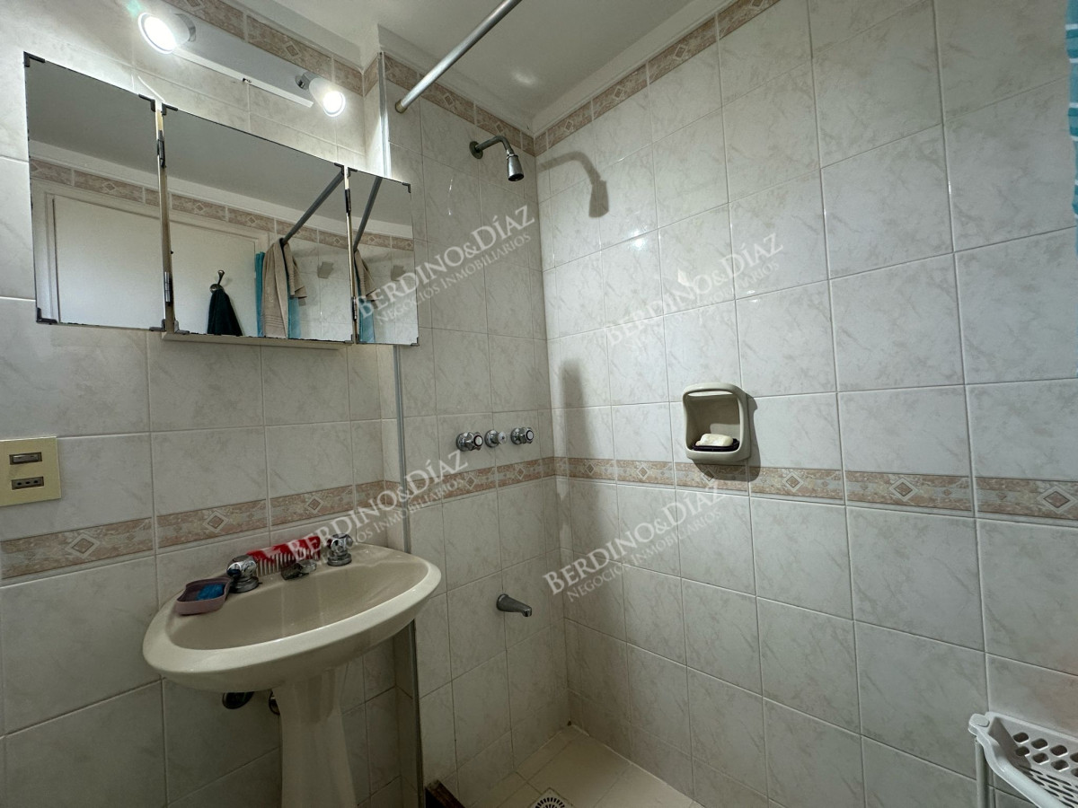 Apartamento ID.2750 - Apartamento en venta de 3 dormitorios en Punta del Este