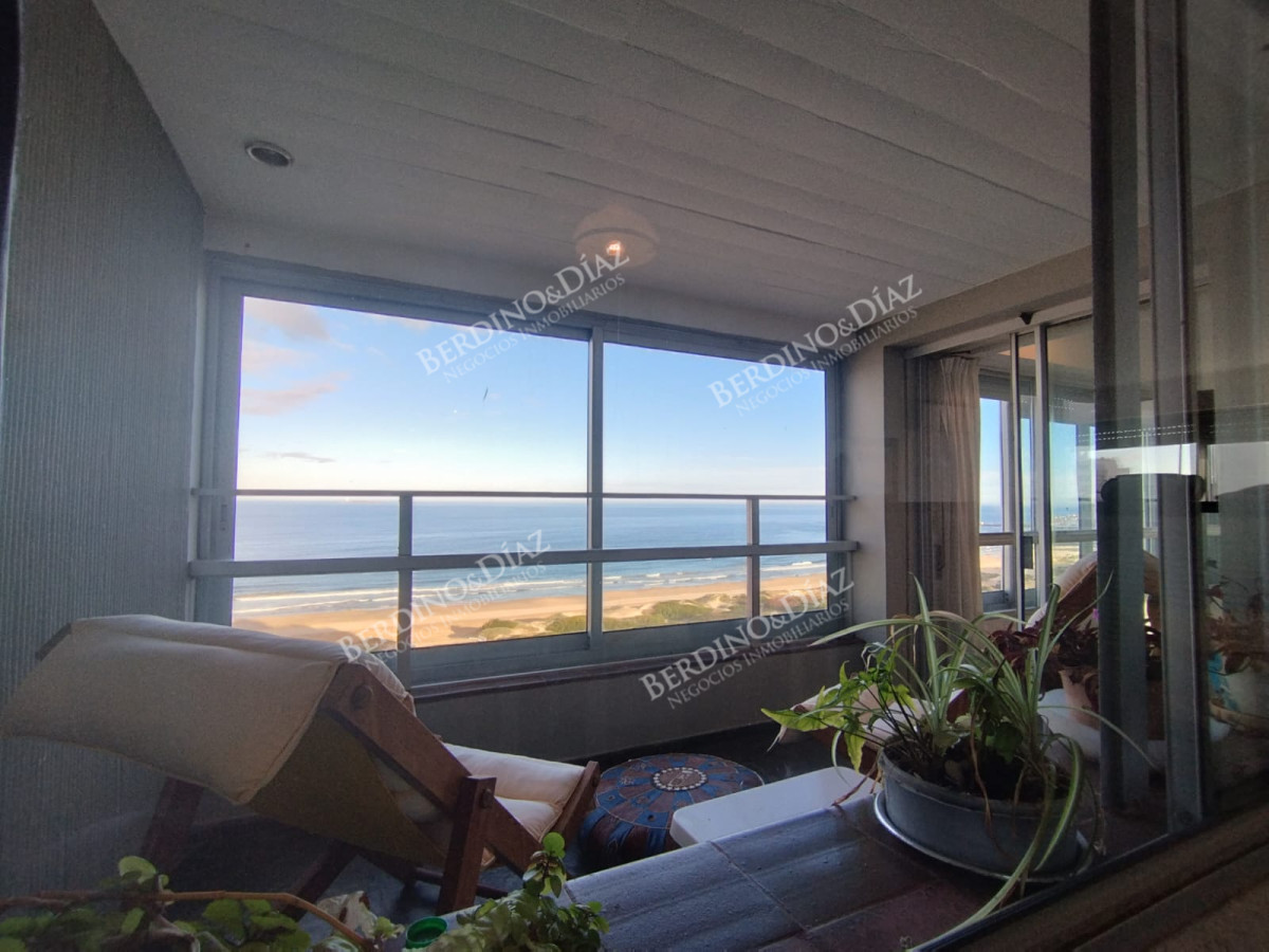 Apartamento ID.2749 - Alquiler de apartamento de 3 dormitorios en Punta del Este