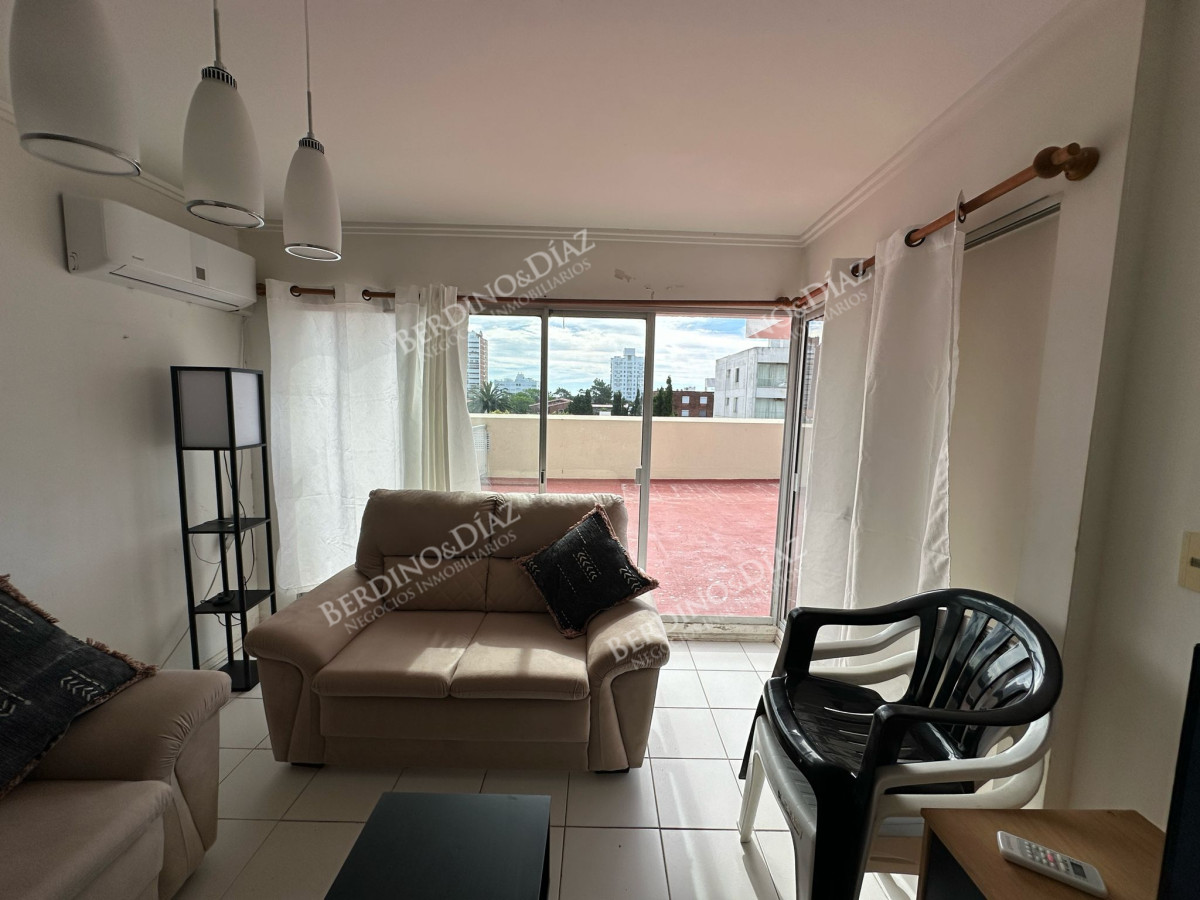 Apartamento ID.2750 - Apartamento en venta de 3 dormitorios en Punta del Este