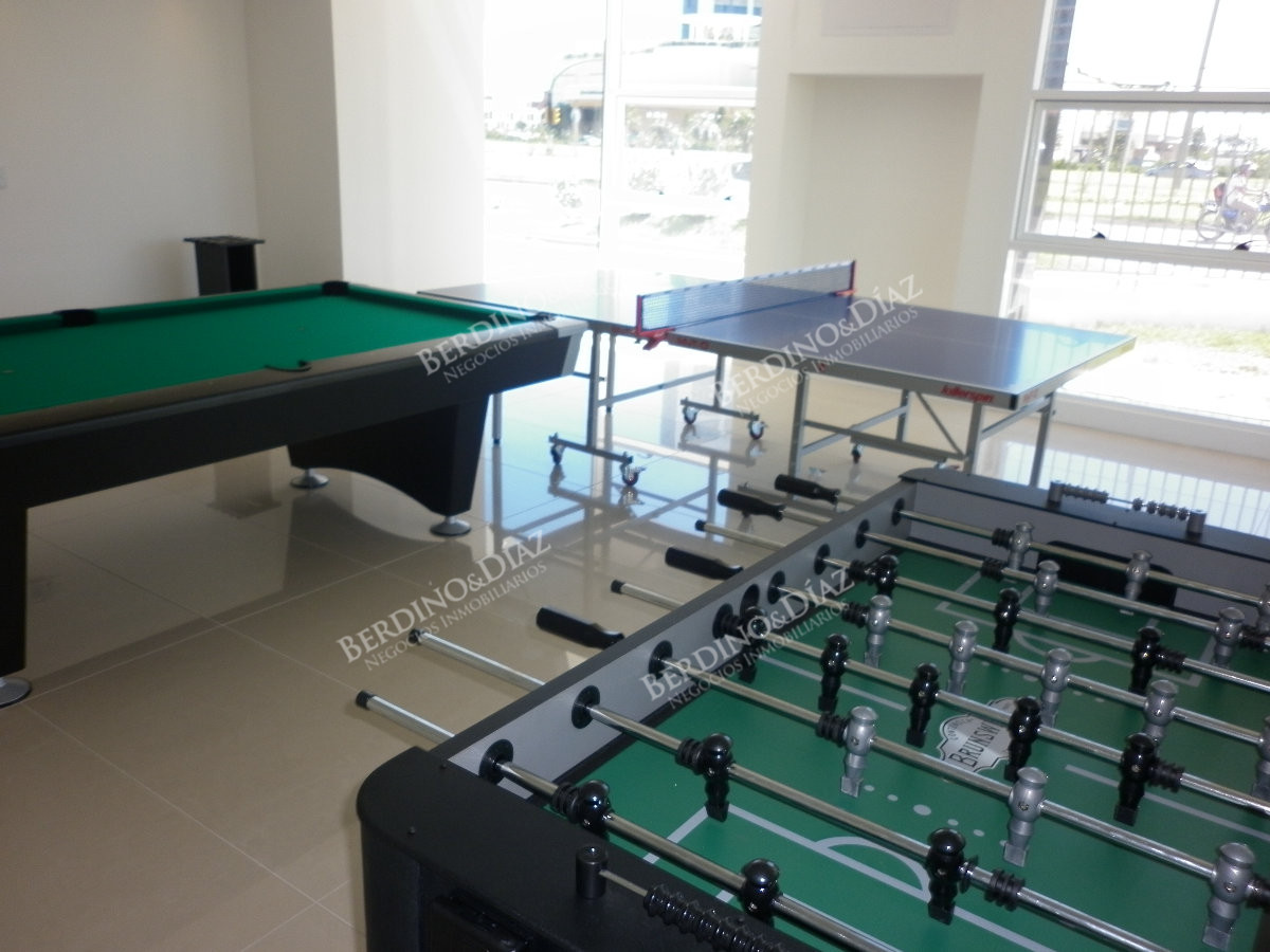 Apartamento ID.3185 - Venta y alquiler de apartamento de 2 dormitorios Playa mansa con parrillero