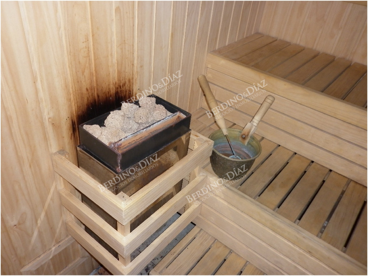 Apartamento ID.3185 - Venta y alquiler de apartamento de 2 dormitorios Playa mansa con parrillero