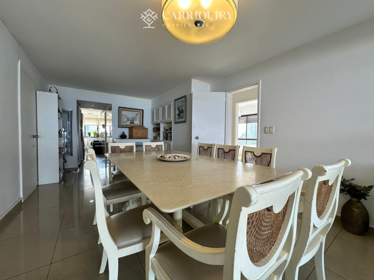 Apartamento ID.7780 - Apto en venta, Punta del este, playa brava.