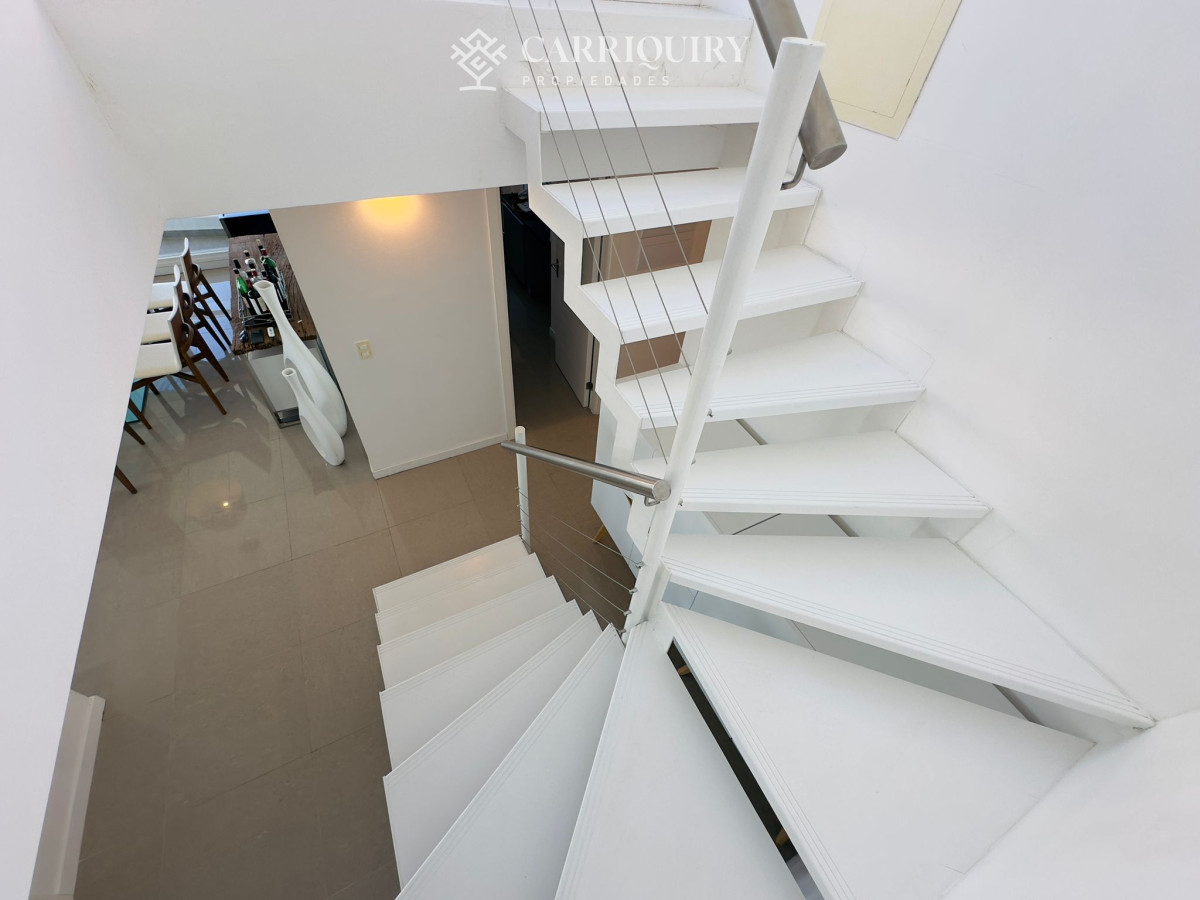 Apartamento ID.7834/APARTAMENTO-EN-VENTA-3-DORMITORIOS-PUNTA-DEL-ESTE - Penthouse en VENTA, 3 dormitorios en suite + Dependencia, vista 180°.