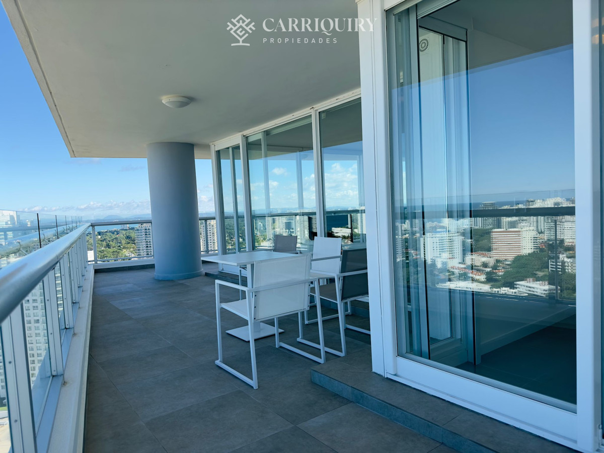 Apartamento ID.7834/APARTAMENTO-EN-VENTA-3-DORMITORIOS-PUNTA-DEL-ESTE - Penthouse en VENTA, 3 dormitorios en suite + Dependencia, vista 180°.
