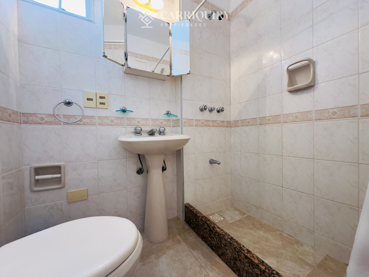 Apartamento ID.7753 - Apartamento en VENTA, 3 dormitorios, 2 baños, reciclado.