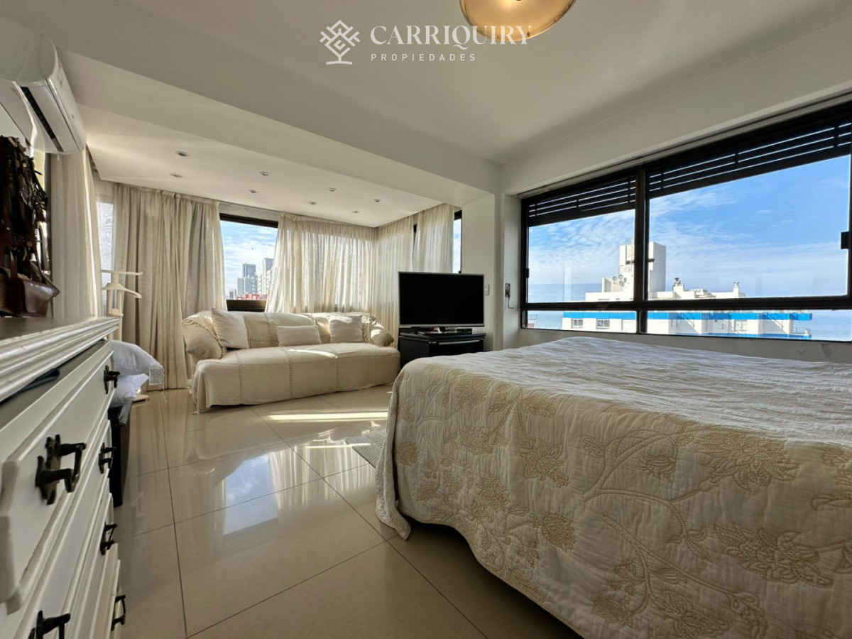 Apartamento ID.7780 - Apto en venta, Punta del este, playa brava.
