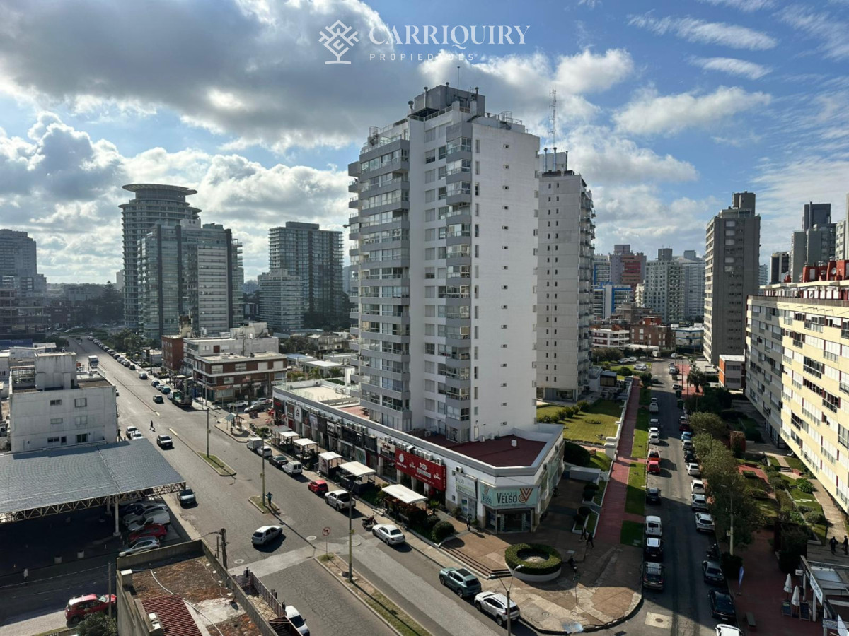 Apartamento ID.7780 - Apto en venta, Punta del este, playa brava.